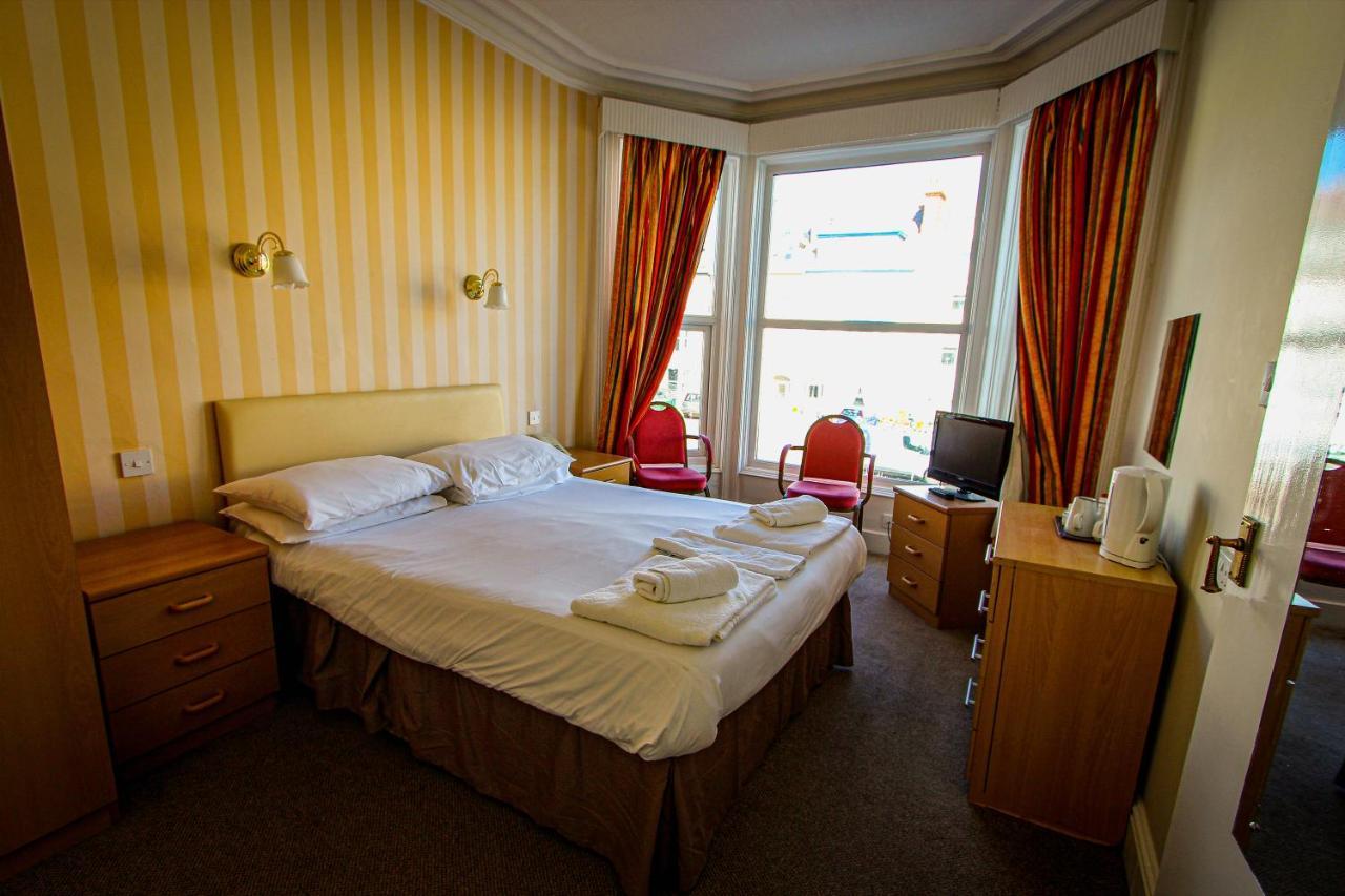 New Loretta Hotel Лландидно Екстер'єр фото